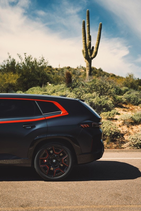 BMW XM Label Red: immagini ufficiali