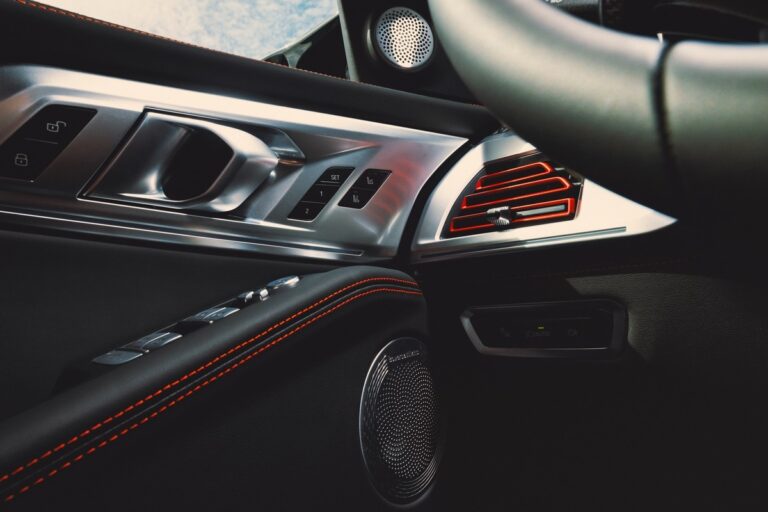 BMW XM Label Red: immagini ufficiali