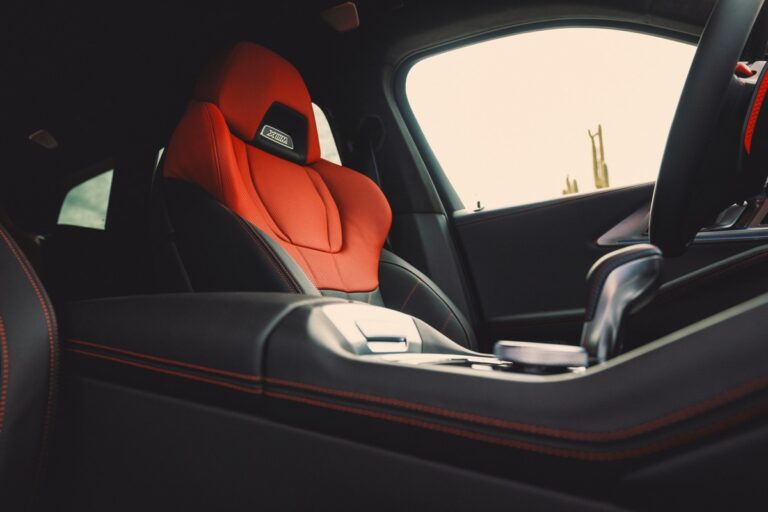 BMW XM Label Red: immagini ufficiali