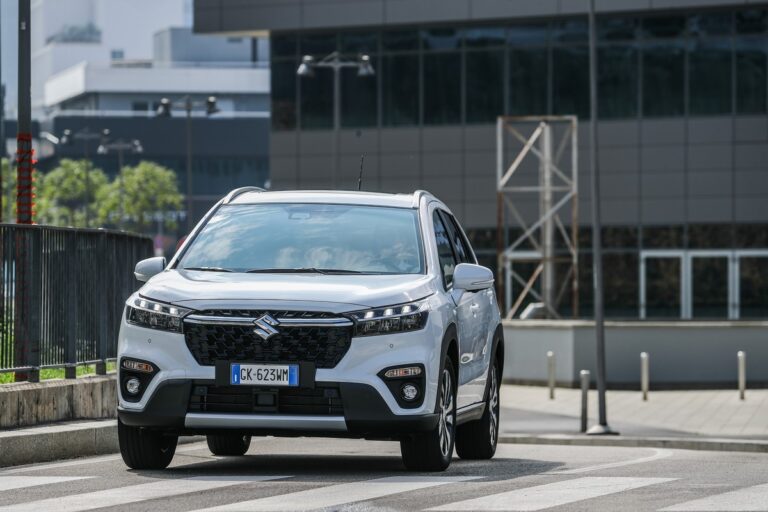 Suzuki S-Cross Hybrid 140 V in prova: le immagini