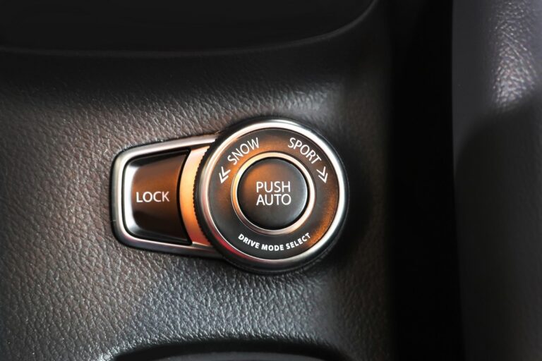 Suzuki S-Cross Hybrid 140 V in prova: le immagini