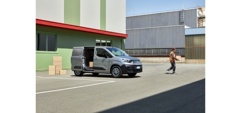 Fiat Doblò ed E-Doblò: le immagini
