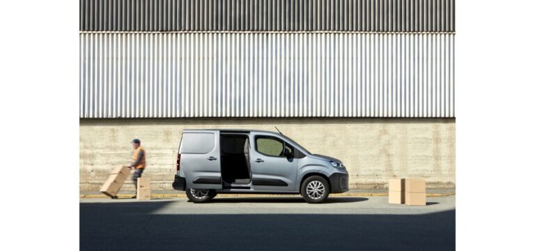 Fiat Doblò ed E-Doblò: le immagini