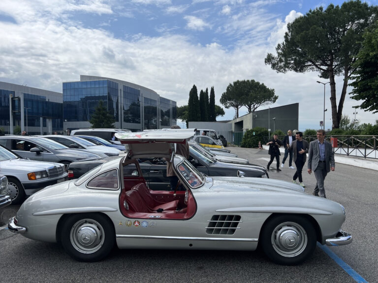 Mercedes-Benz