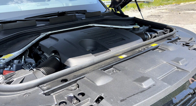 Range Rover Sport plug-in hybrid: le foto della prova su strada
