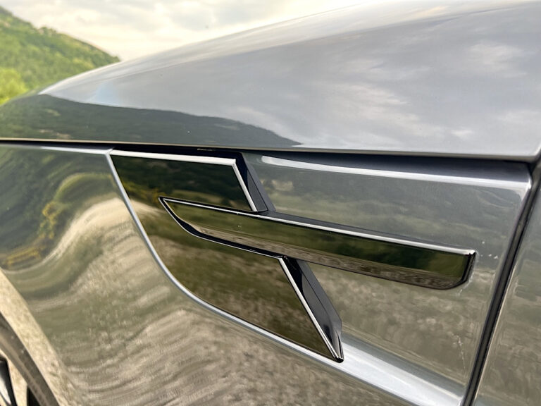 Range Rover Sport plug-in hybrid: le foto della prova su strada
