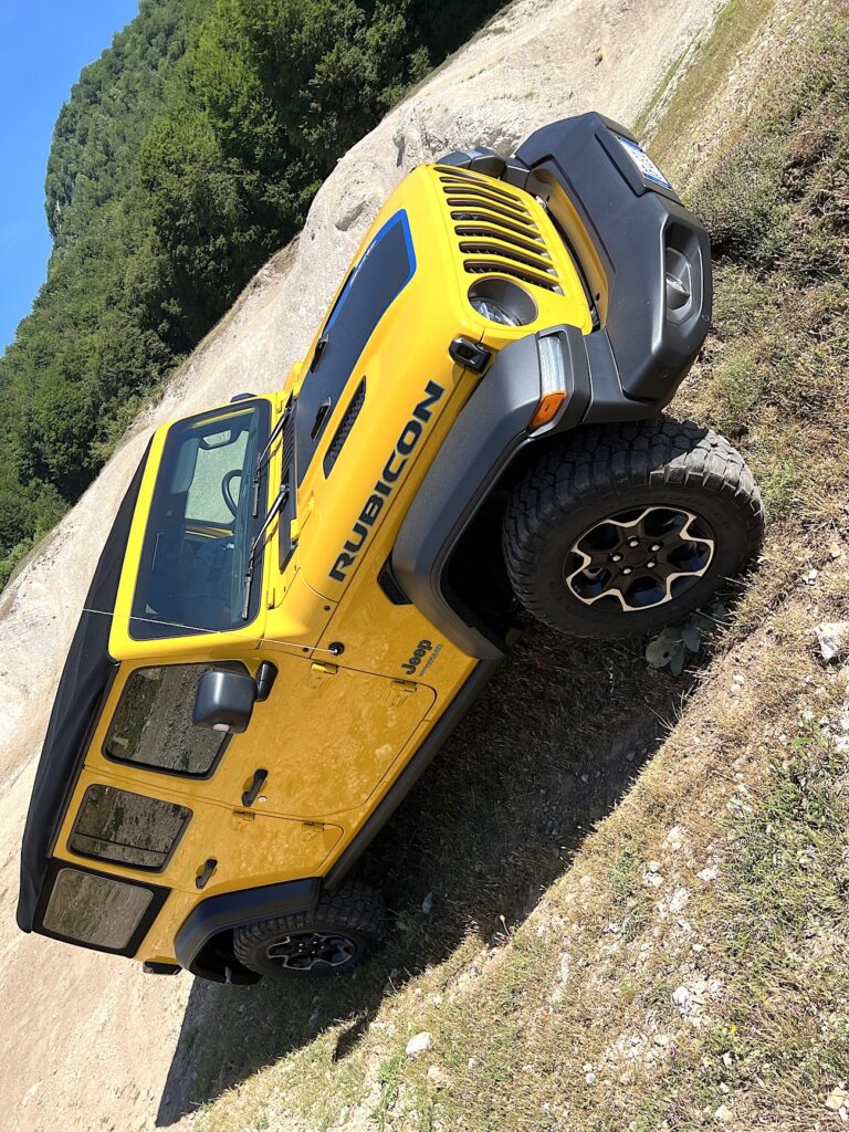Jeep Wrangler 4Xe Unlimited Rubicon: le immagini