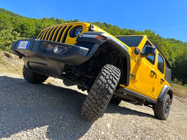 Jeep Wrangler 4Xe Unlimited Rubicon: le immagini