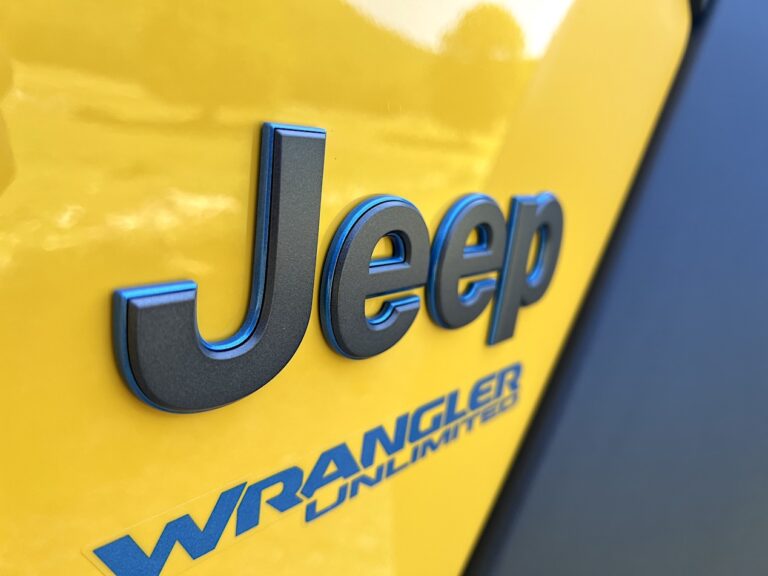 Jeep Wrangler 4Xe Unlimited Rubicon: le immagini