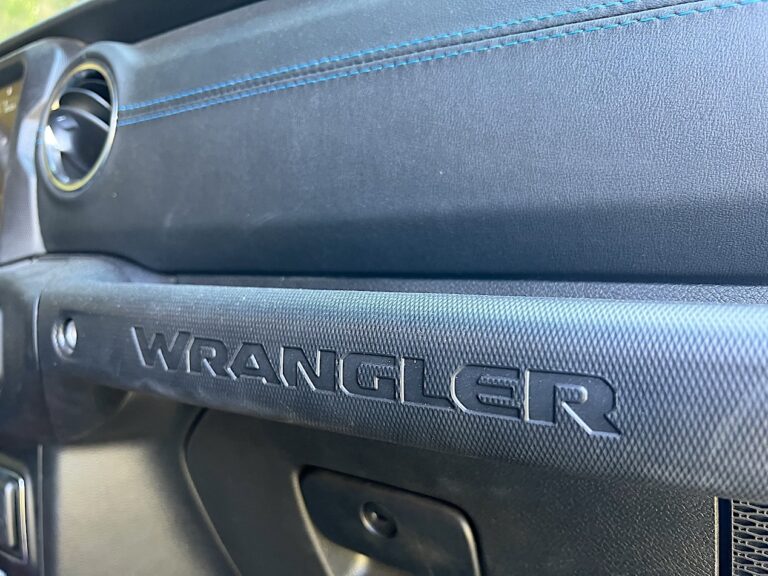 Jeep Wrangler 4Xe Unlimited Rubicon: le immagini