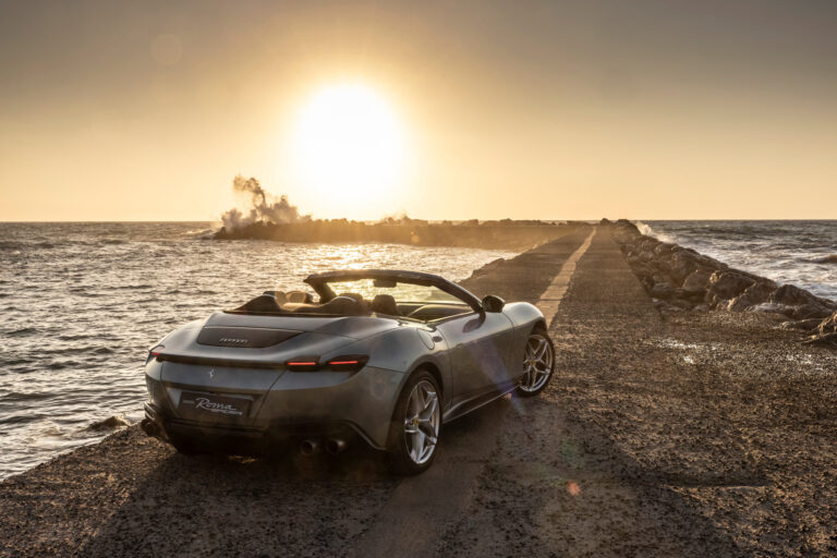 Ferrari Roma Spider: le foto della prova su strada