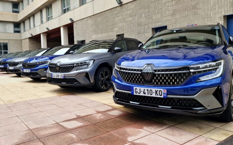 Renault Austral: le immagini ufficiali