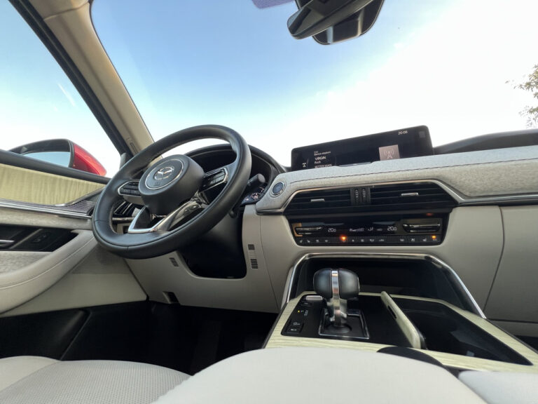 Mazda CX-60 PHEV: le foto della prova su strada