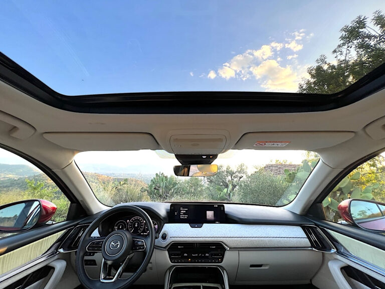 Mazda CX-60 PHEV: le foto della prova su strada
