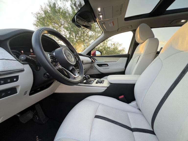 Mazda CX-60 PHEV: le foto della prova su strada
