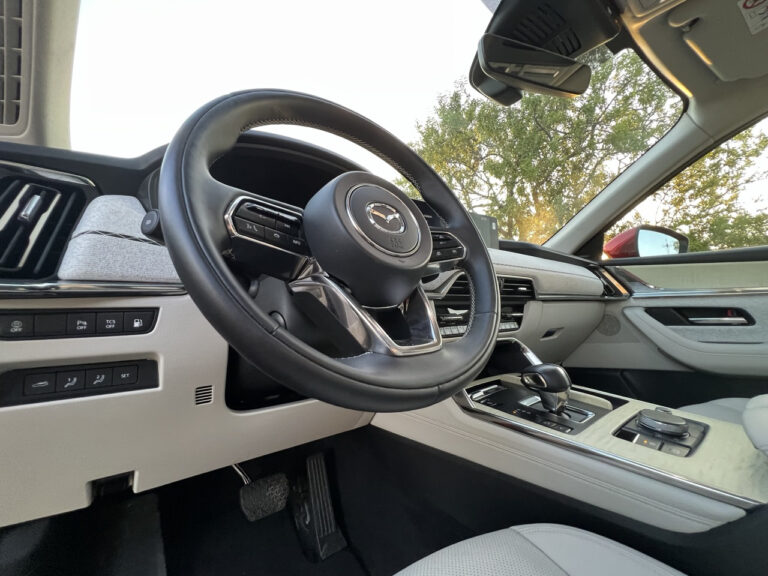 Mazda CX-60 PHEV: le foto della prova su strada