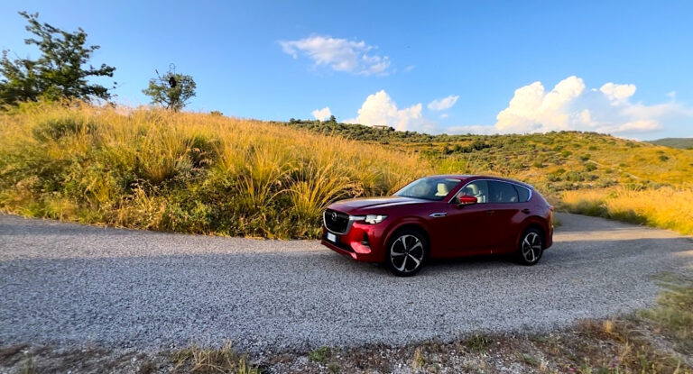 Mazda CX-60 PHEV: le foto della prova su strada