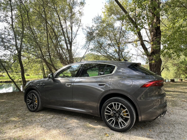 Maserati Grecale GT: le foto della prova su strada