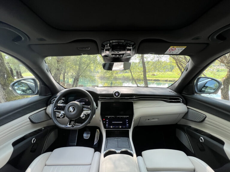 Maserati Grecale GT: le foto della prova su strada